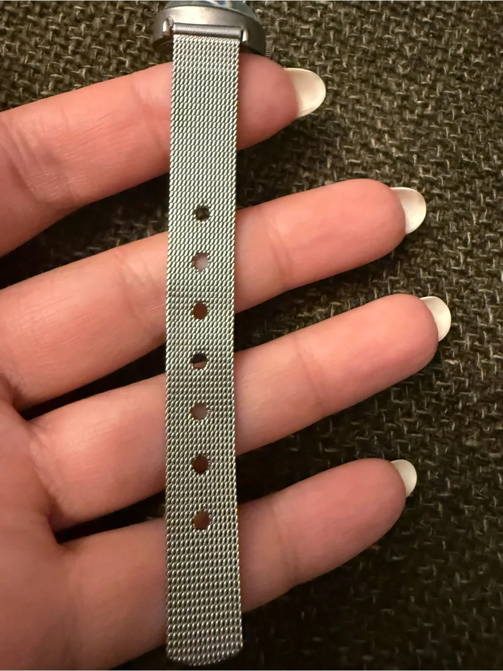Silver Mesh Smartwatch-Style Quartz Watch with Mint Green Hands